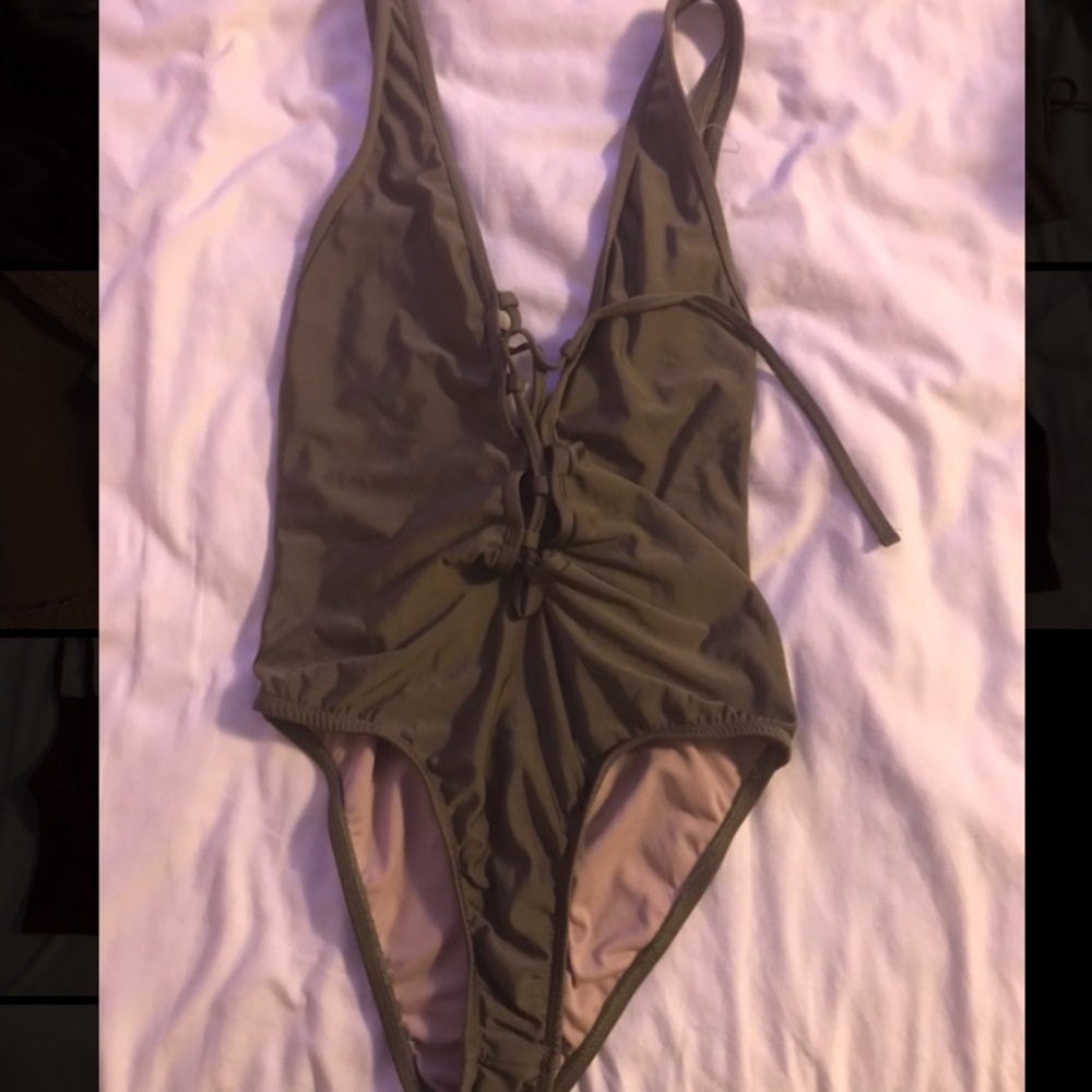 Fashion nova criss cross one piece bathing suit.
